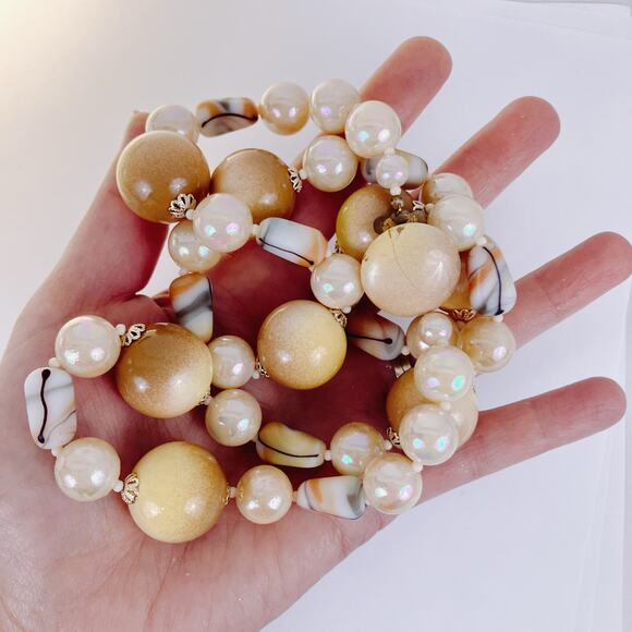 Vintage 1950s Mid Century Glass Bead Statement Necklace Cream Brown Chunky READ - Picture 3 of 13